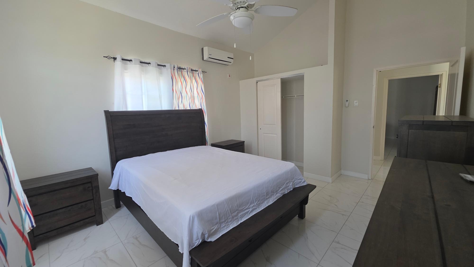 House For Rent: TRIVION RING, CAYMANAS ES, Caymanas Estates | $170,000 photo 12