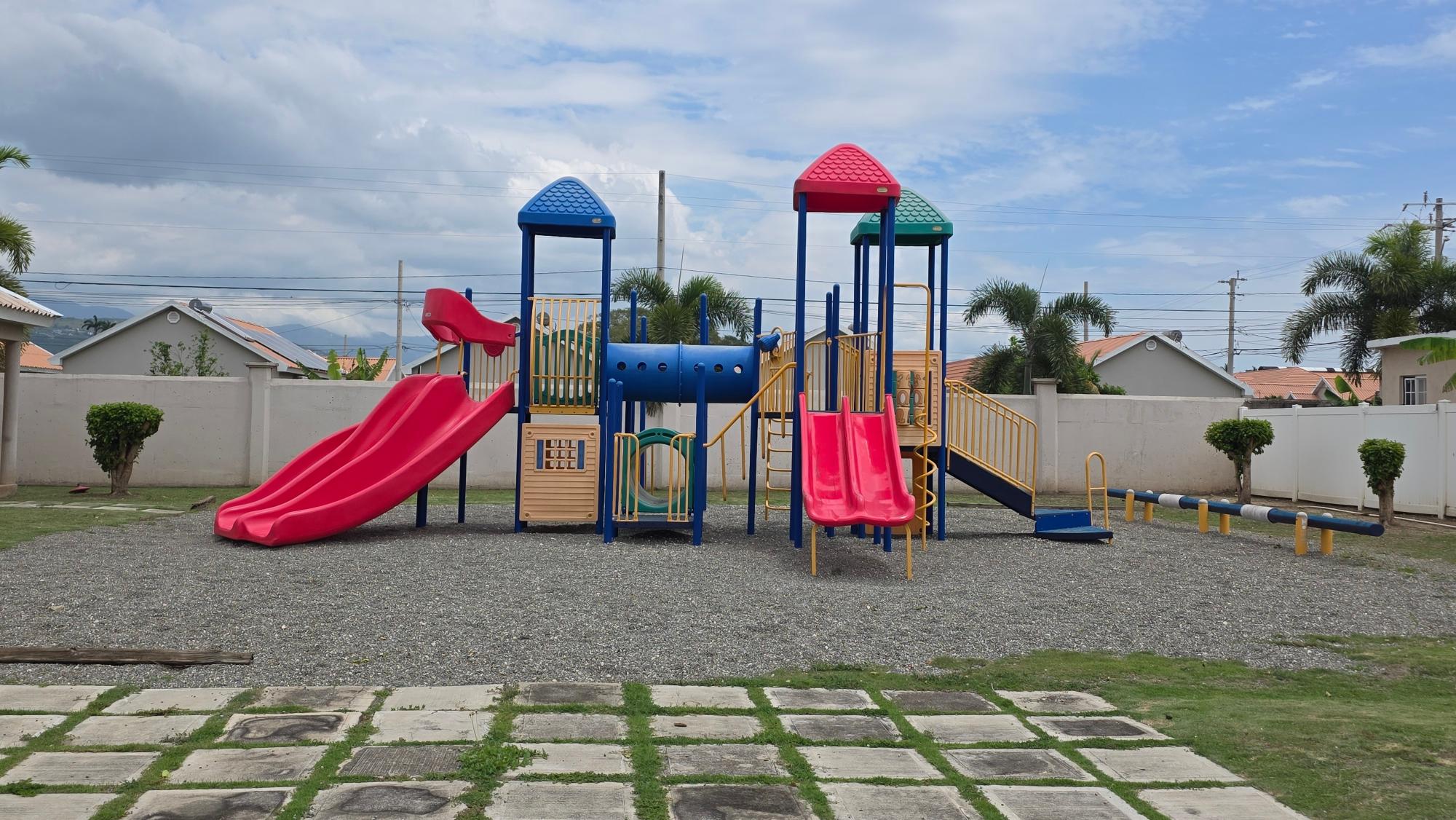 House For Rent: TRIVION RING, CAYMANAS ES, Caymanas Estates | $170,000 photo 19