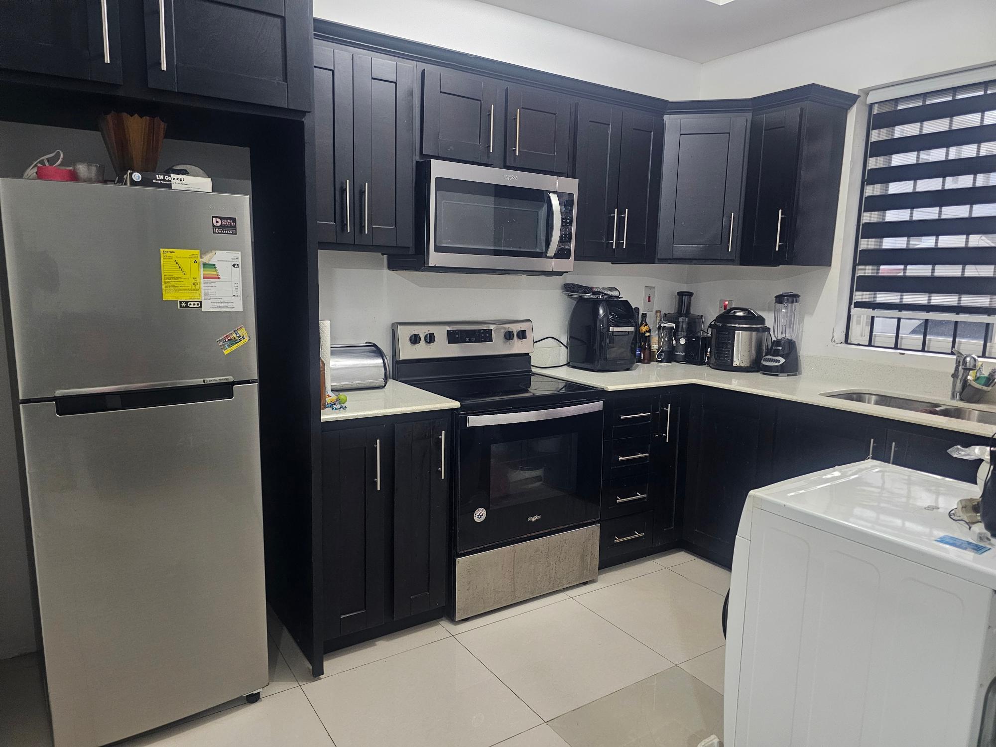 Apartment For Rent: DEGENHART CLOSE, Kingston 6 | $1,000 photo 4