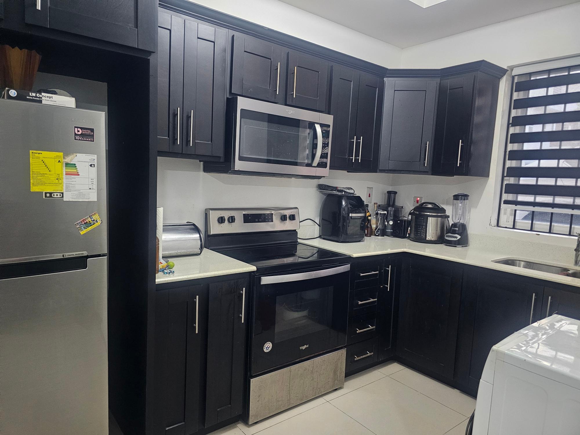 Apartment For Rent: DEGENHART CLOSE, Kingston 6 | $1,000 photo 5