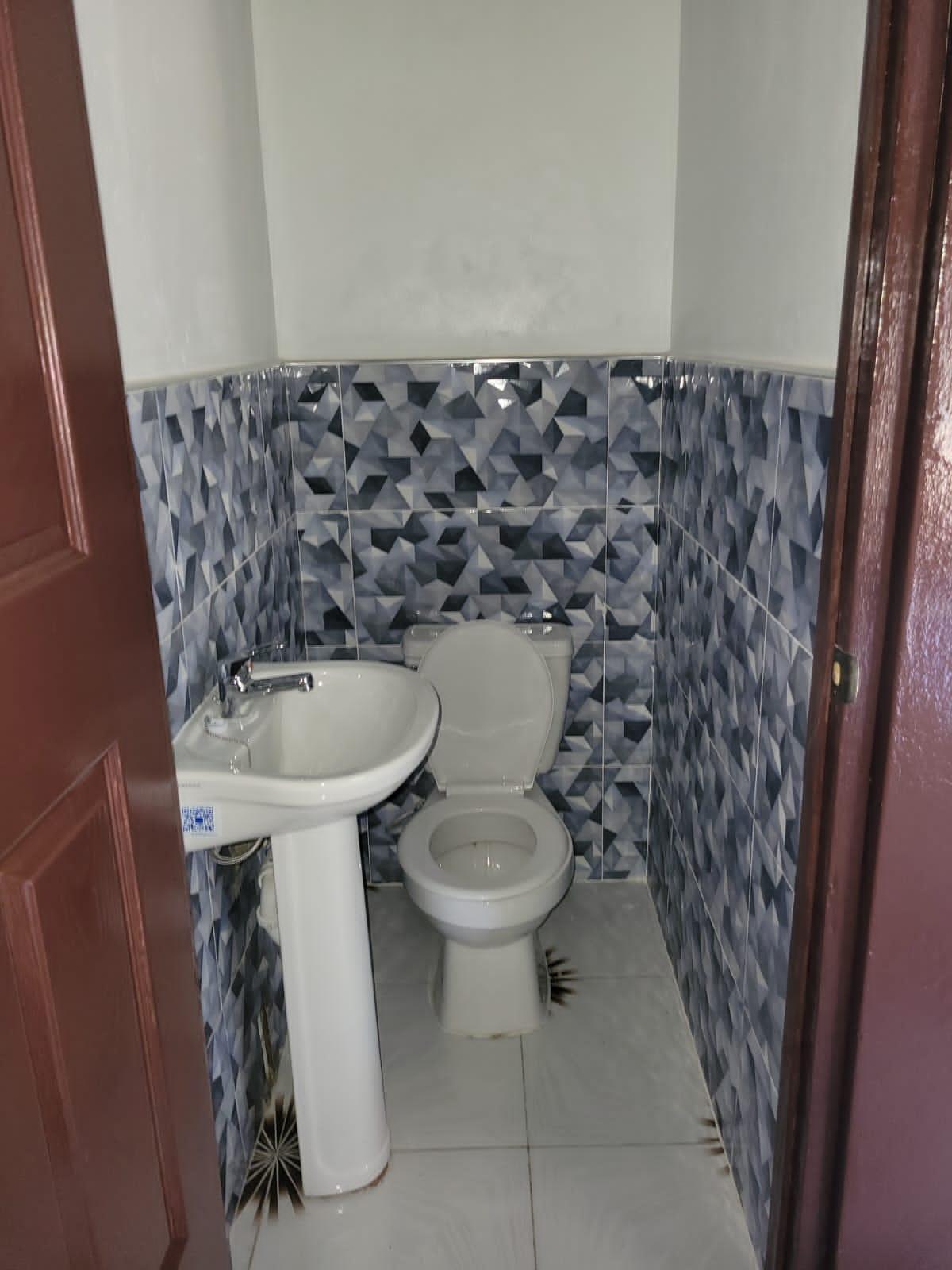 House For Rent: RUDOLPH BURKE AVE, Kingston 20 | $170,000 photo 9