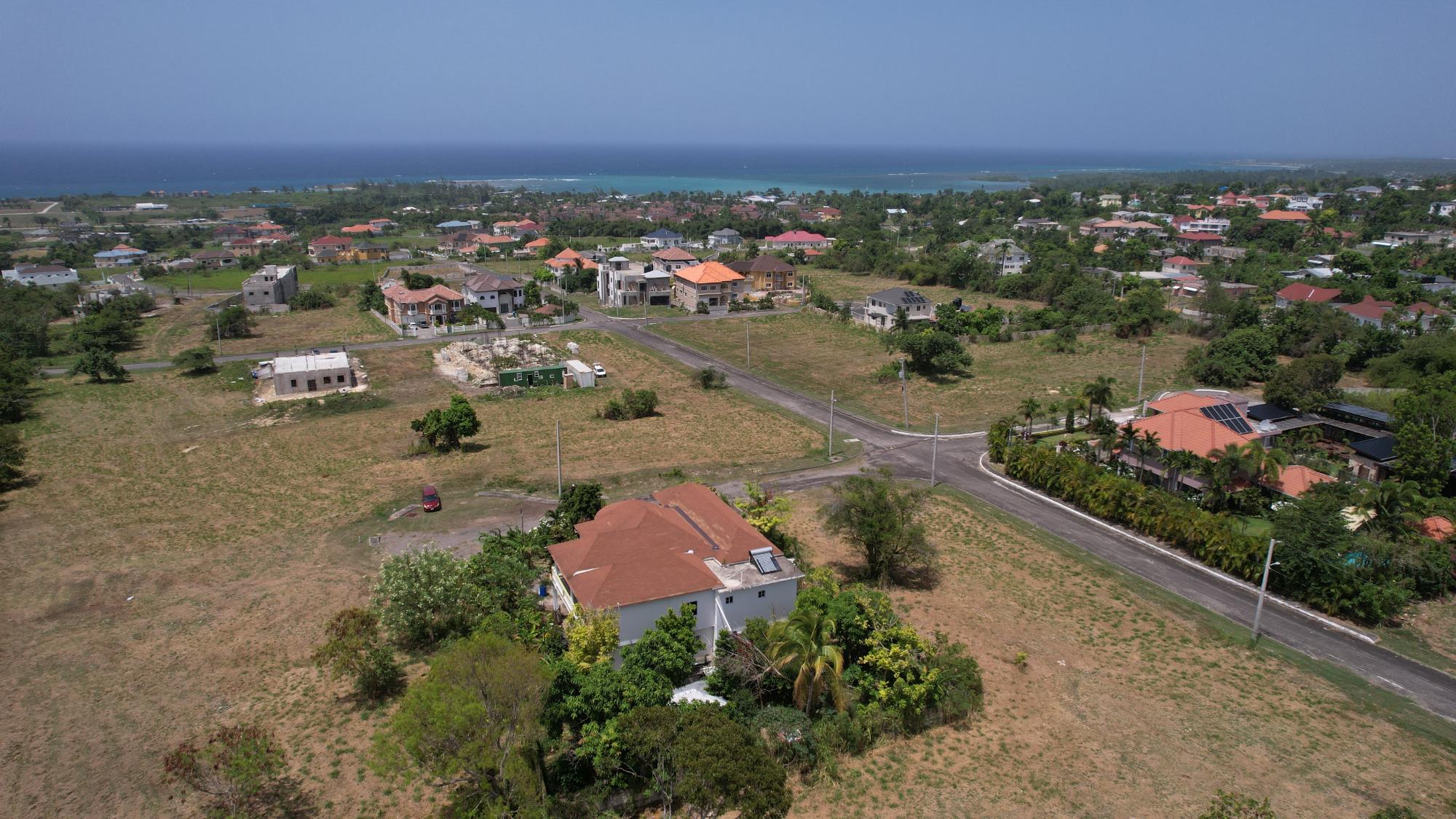 House For Sale: PLANTATION VILLAGE, Plantation Village | $580,000 photo 4