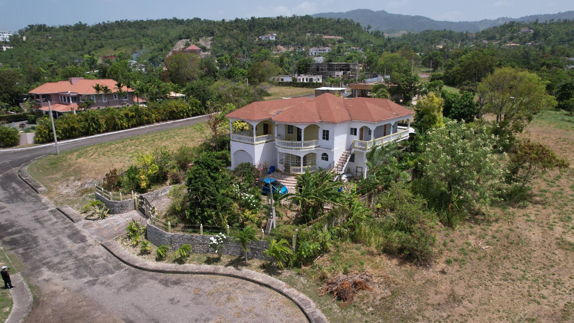 House For Sale: PLANTATION VILLAGE, Plantation Village | $580,000 photo 5