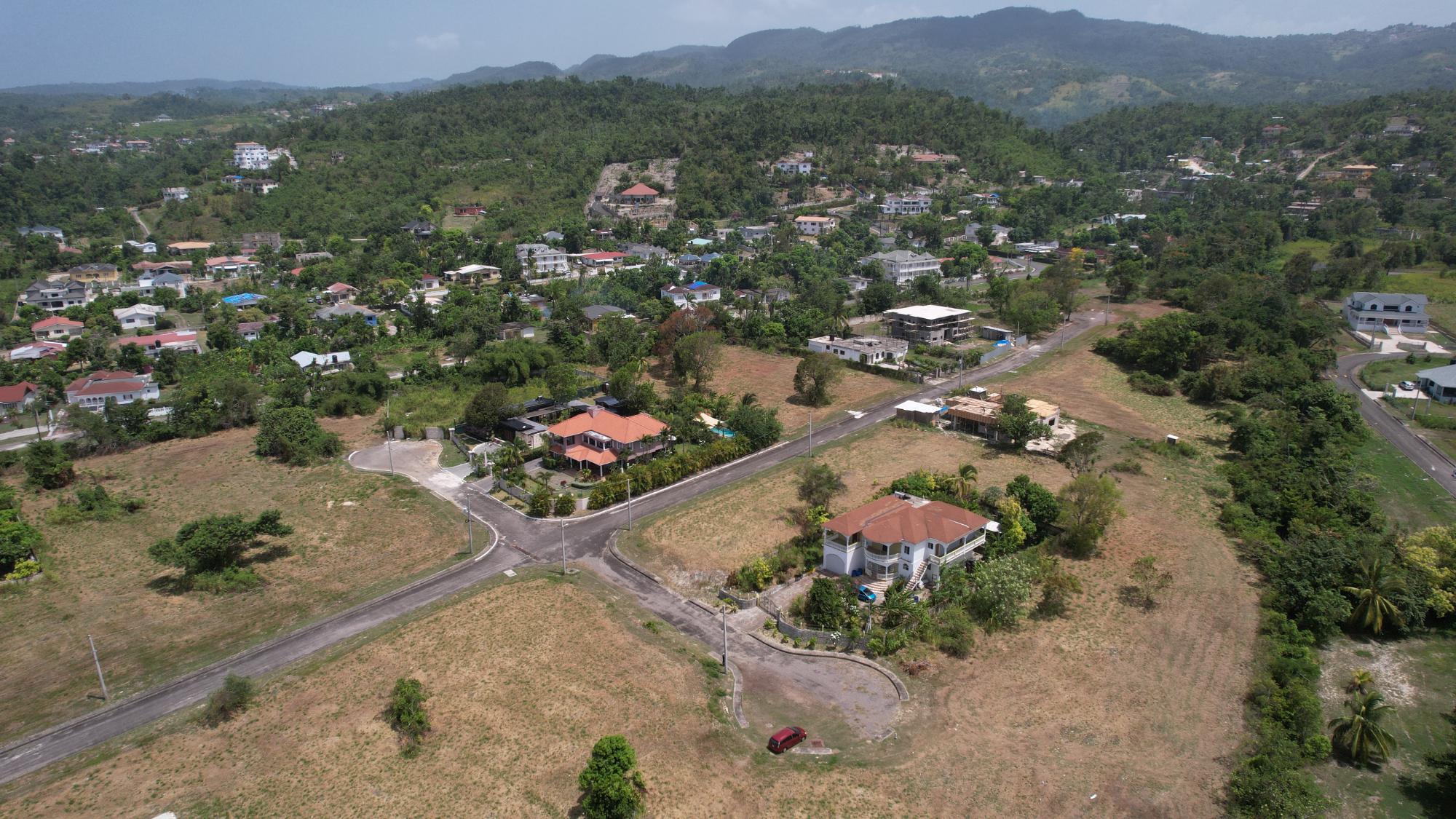 House For Sale: PLANTATION VILLAGE, Plantation Village | $580,000 photo 6