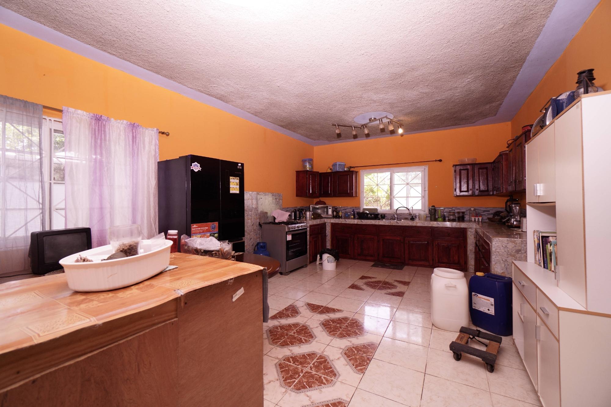 House For Sale: PLANTATION VILLAGE, Plantation Village | $580,000 photo 15