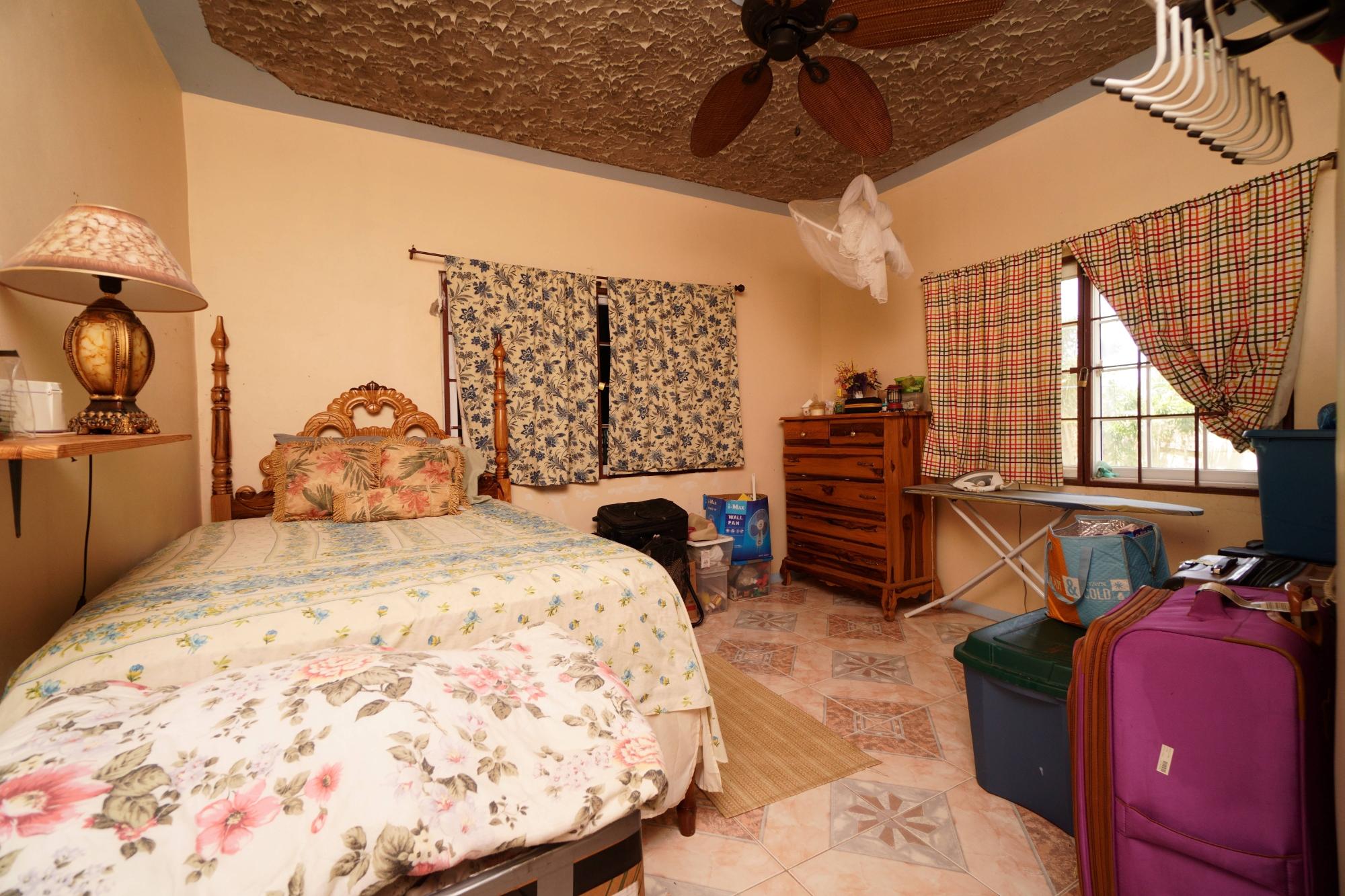 House For Sale: PLANTATION VILLAGE, Plantation Village | $580,000 photo 17