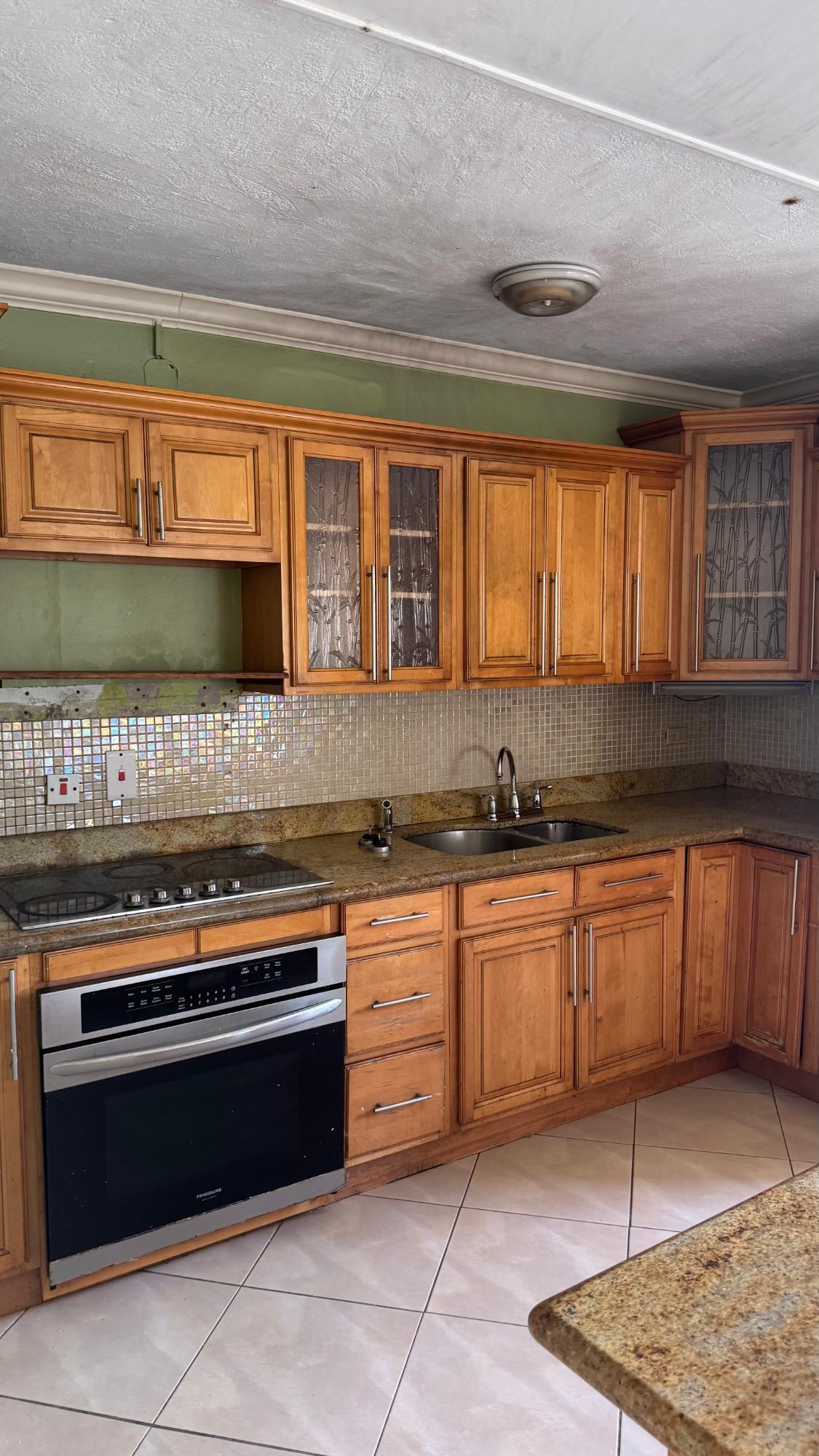 Apartment For Rent: MARLEY ROAD, Kingston 6 | $180,000 photo 5
