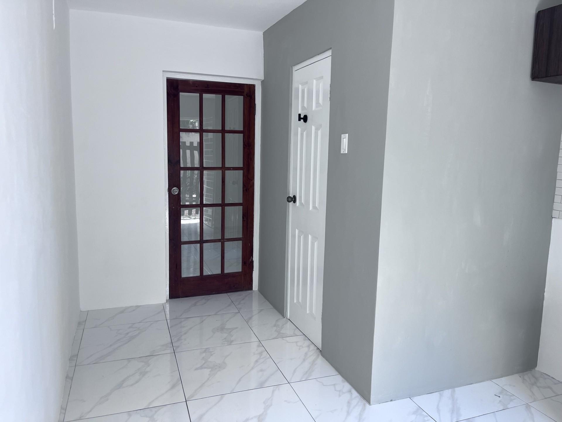 Apartment For Rent: UPPER WATERLOO ROAD, Constant Spring P.O. | $90,000 photo 3