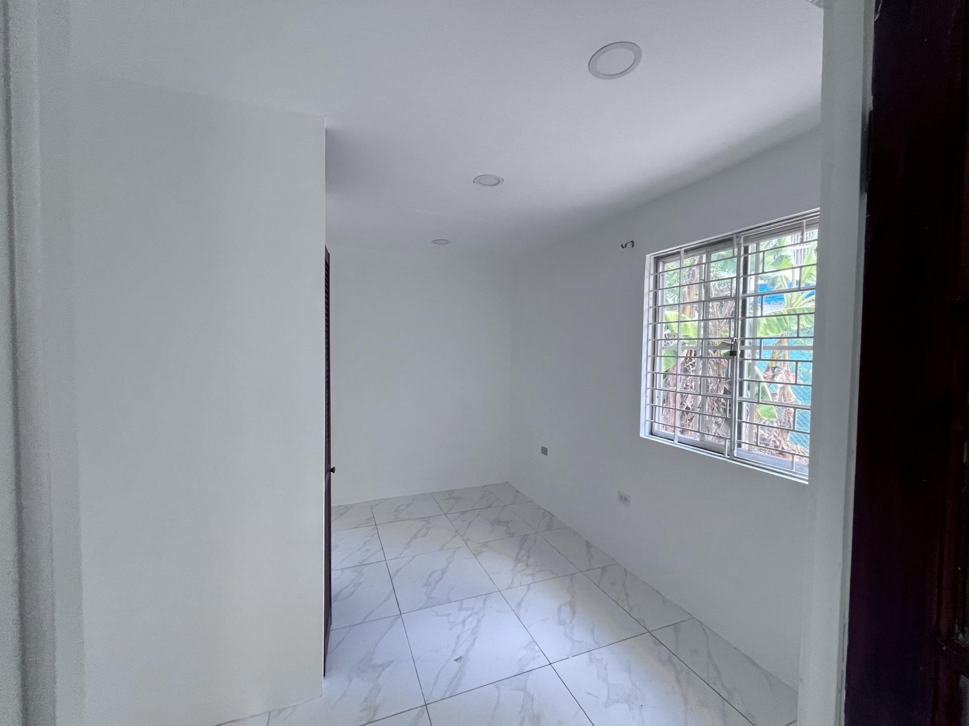 Apartment For Rent: UPPER WATERLOO ROAD, Constant Spring P.O. | $90,000 photo 4