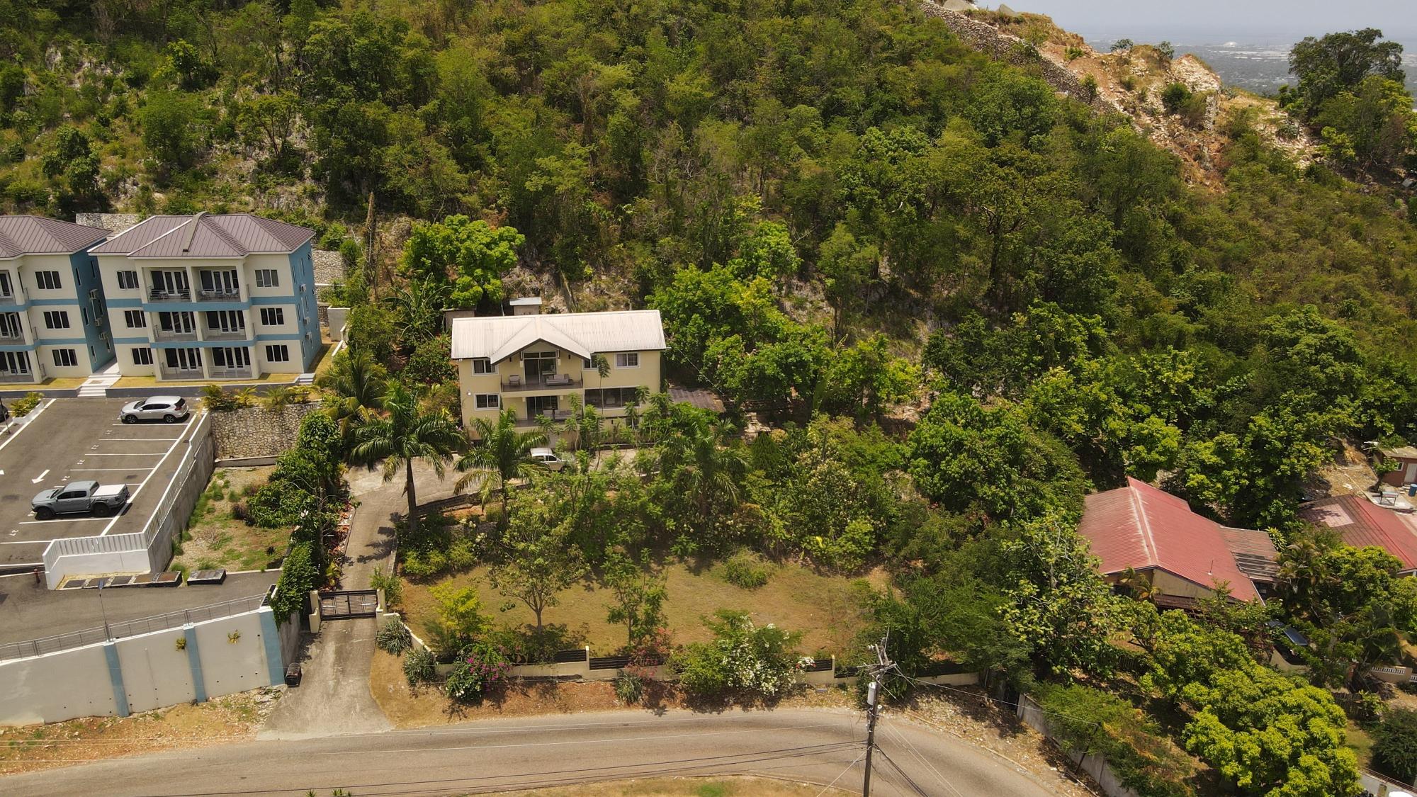 House For Sale: BELVEDERE ROAD, FOREST HI, Kingston 19 | $110,000,000 photo 6