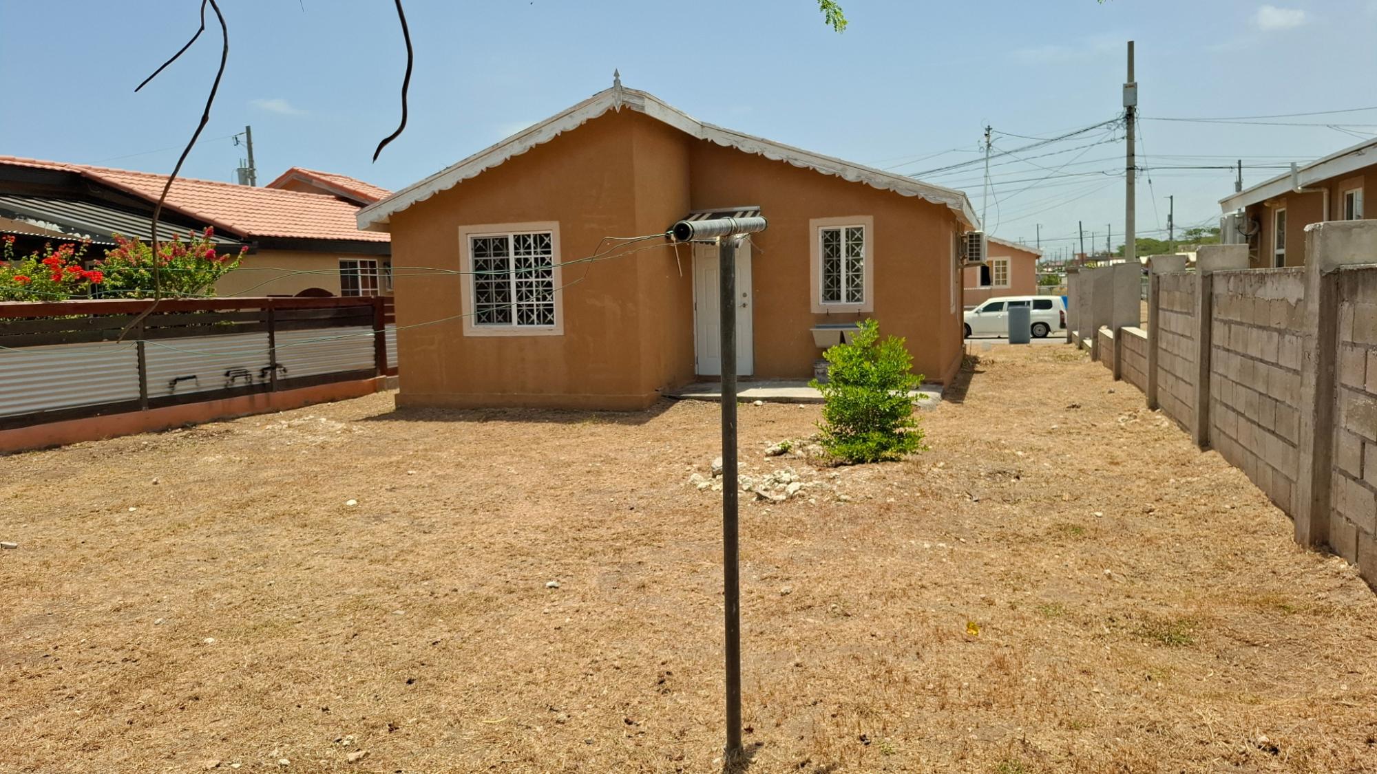 House For Rent: MODELLE CRESCENT, Old Harbour | $80,000 photo 17