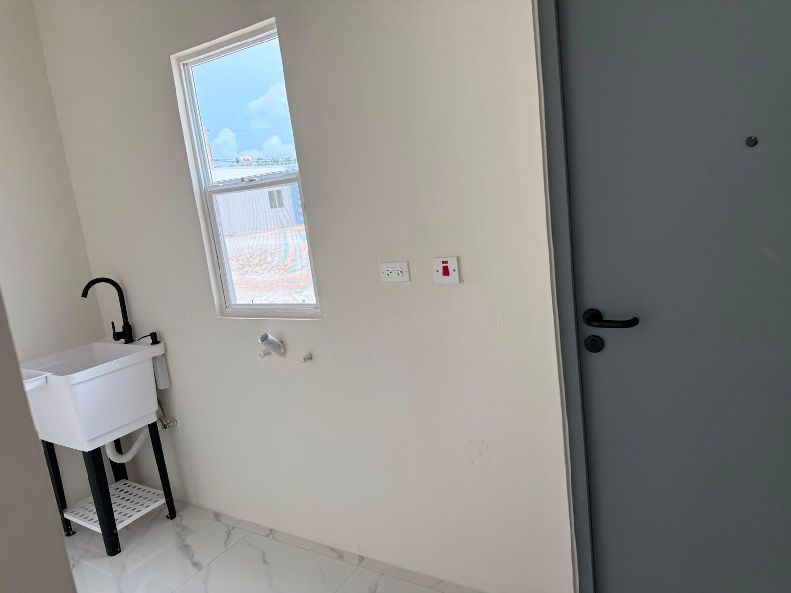 House For Rent: CORAL SPRING ESTATE, FALM, Coral Spring | $1,000 photo 4