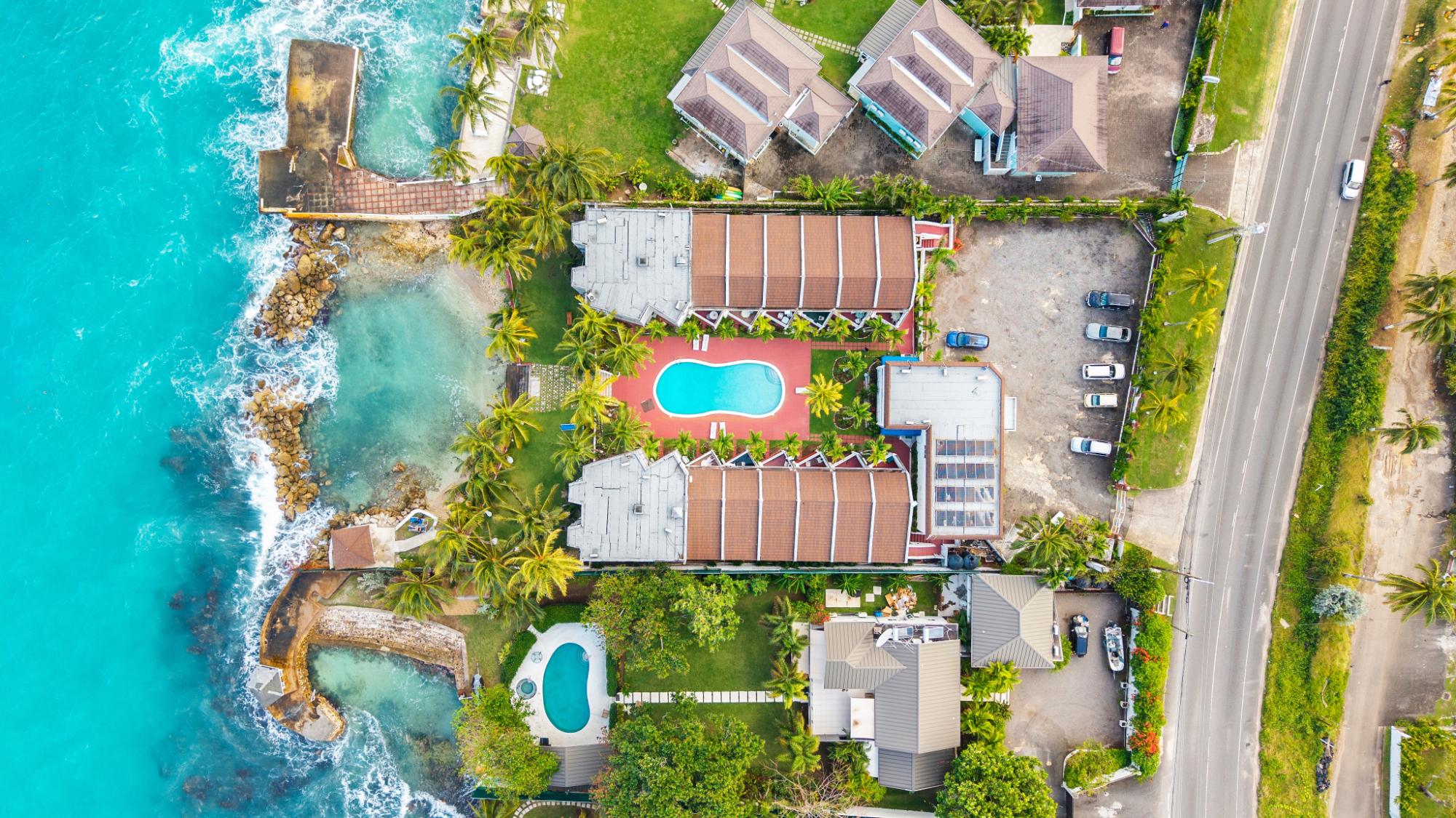 Apartment For Sale: CHRISANNS BEACH RESORT, Tower Isle | $375,000 photo 11