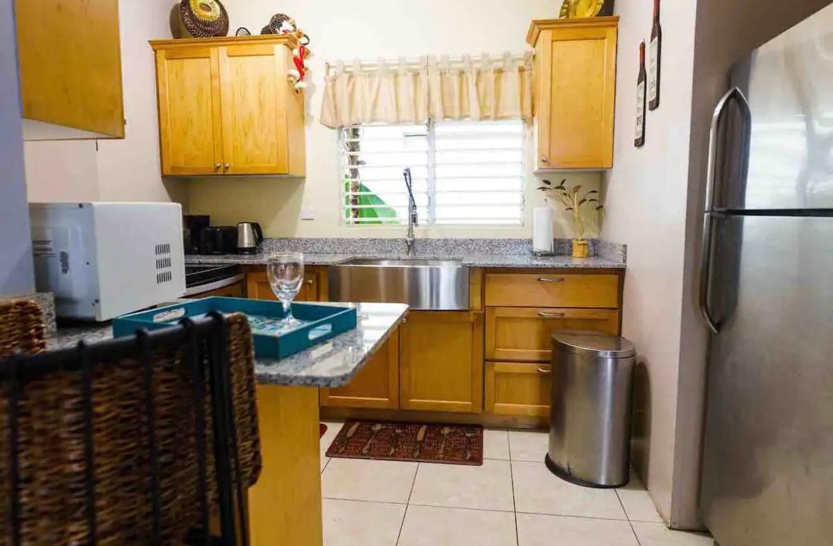 Apartment For Rent: WELLINGTON DRIVE, Kingston 6 | $170,000 photo 8