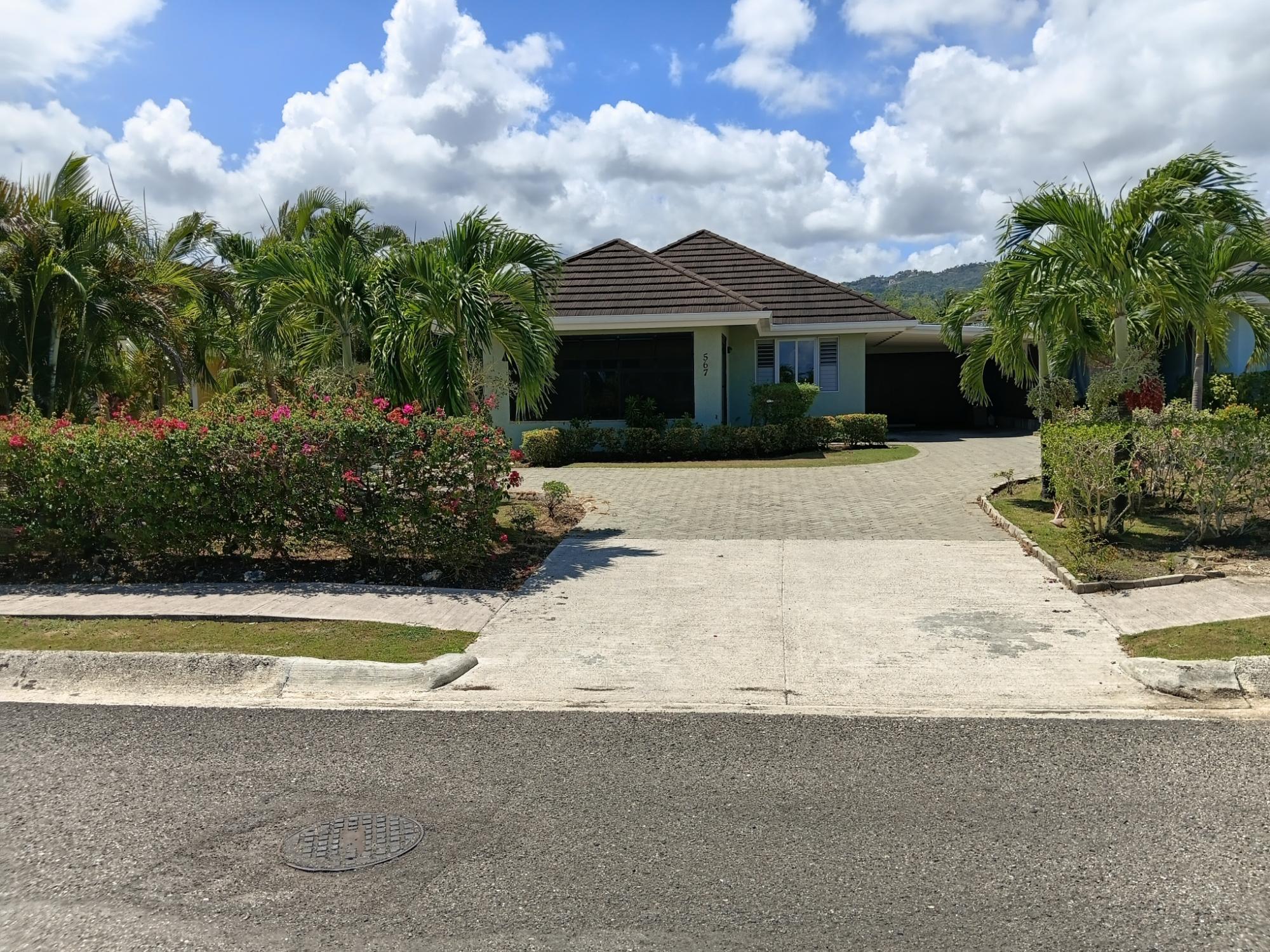 House For Rent: COOLSHADE RICHMOND ESTATE, St. Ann@~apos;s Bay | $1,600