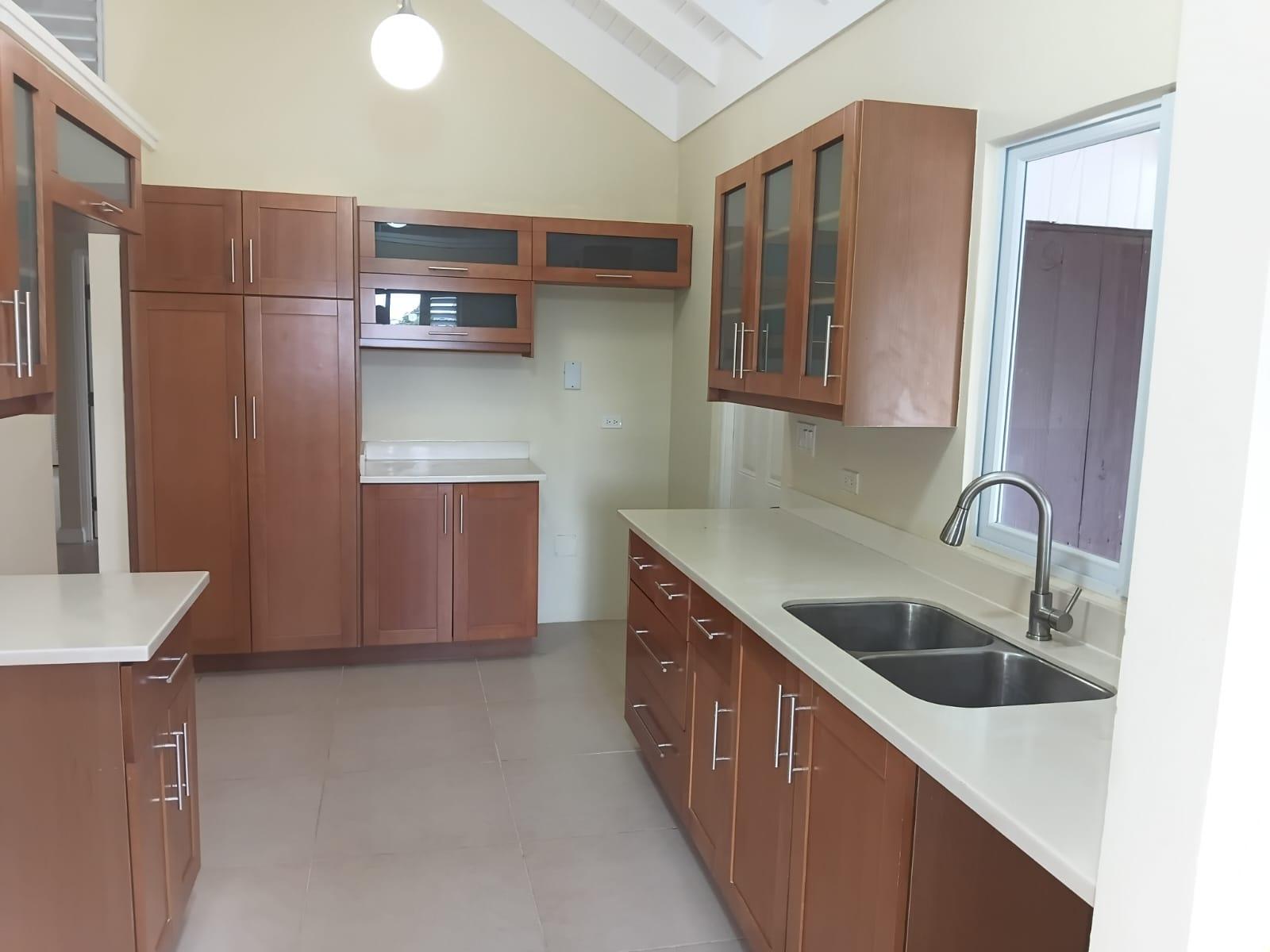 House For Rent: COOLSHADE RICHMOND ESTATE, St. Ann@~apos;s Bay | $1,600 photo 7