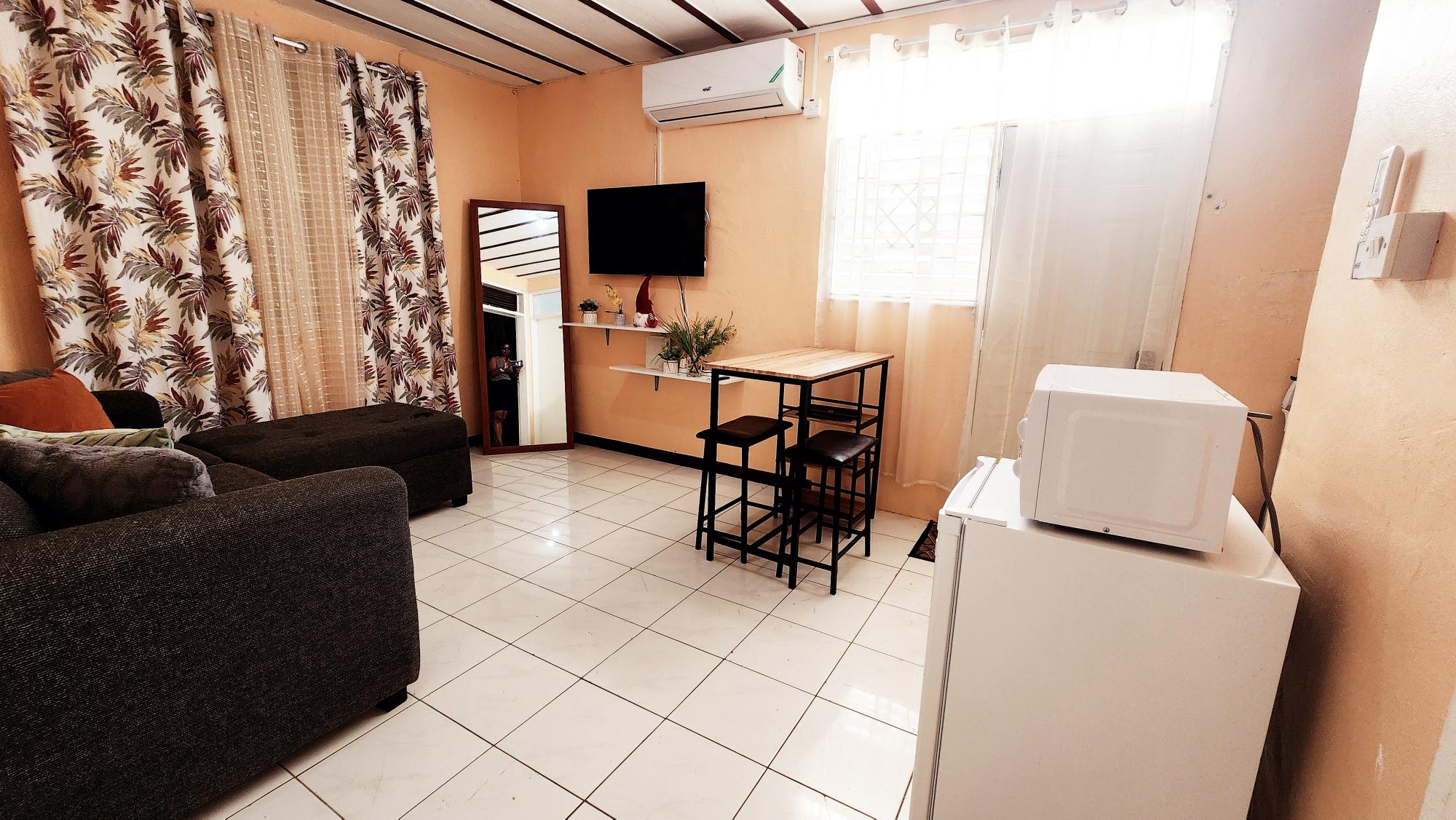 House For Rent: MANSFIELD GREEN, Ocho Rios | $1,500 photo 6