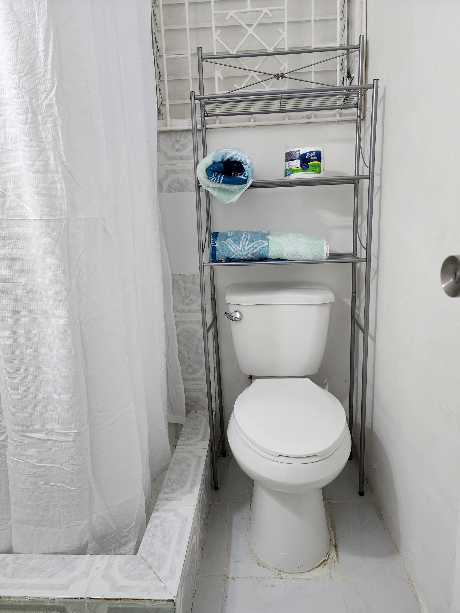 House For Rent: MANSFIELD GREEN, Ocho Rios | $1,500 photo 10