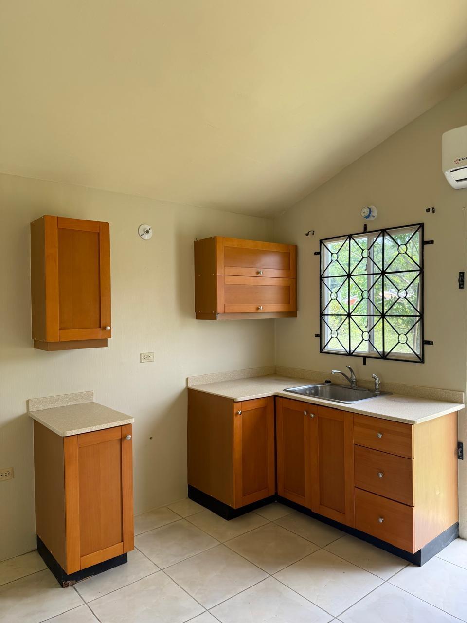 House For Rent: LANTANIA DR, WEST VILLAGE, Montego Bay | $120,000 photo 5