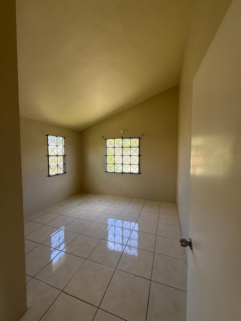 House For Rent: LANTANIA DR, WEST VILLAGE, Montego Bay | $120,000 photo 12