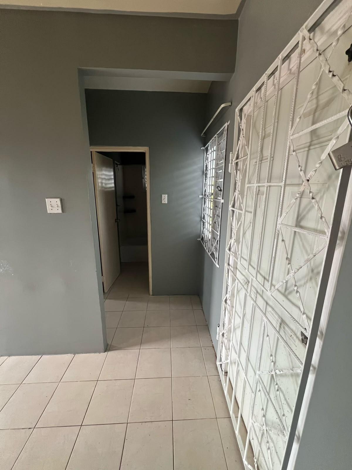 House For Rent: BEECHWOOD CR, LONGVILLE P, Freetown | $85,000 photo 5