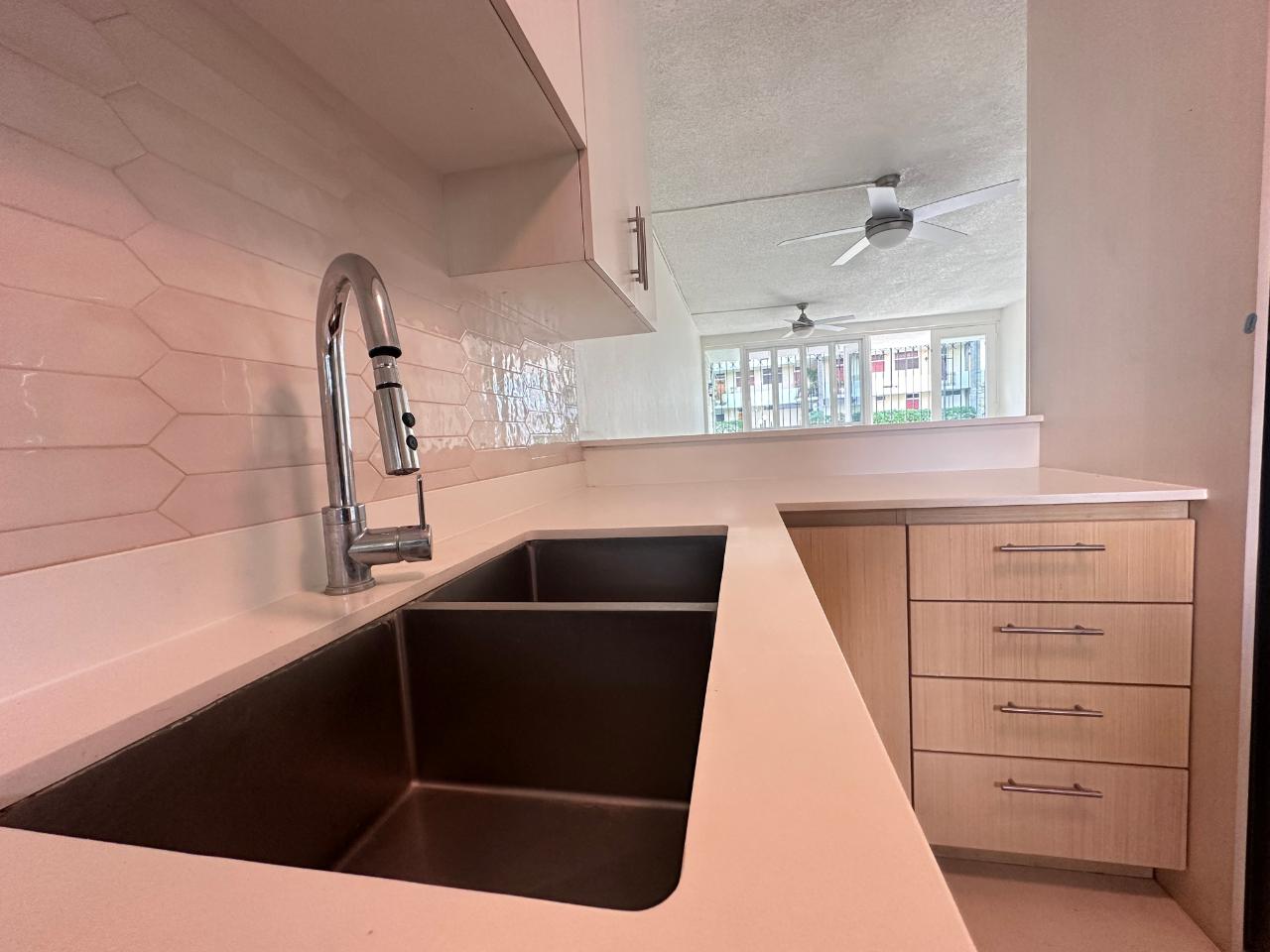 Apartment For Rent: HOPE ROAD, Kingston 6 | $205,000 photo 4