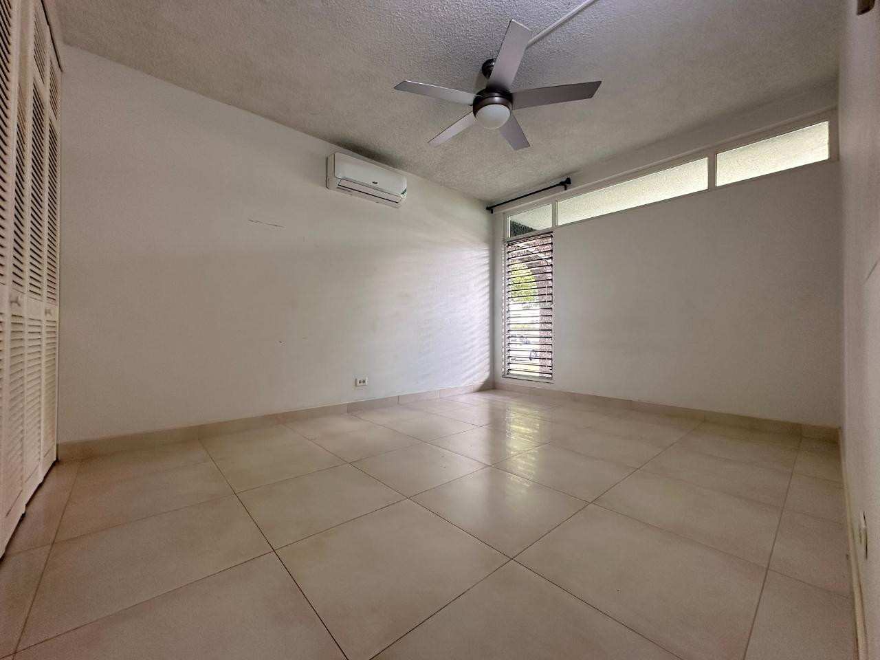 Apartment For Rent: HOPE ROAD, Kingston 6 | $205,000 photo 10