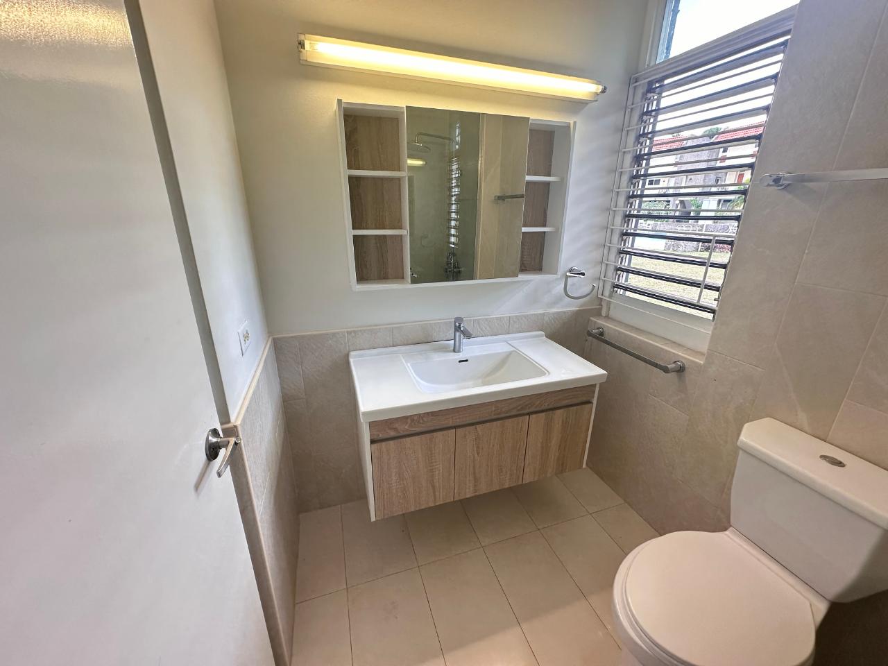 Apartment For Rent: HOPE ROAD, Kingston 6 | $205,000 photo 17