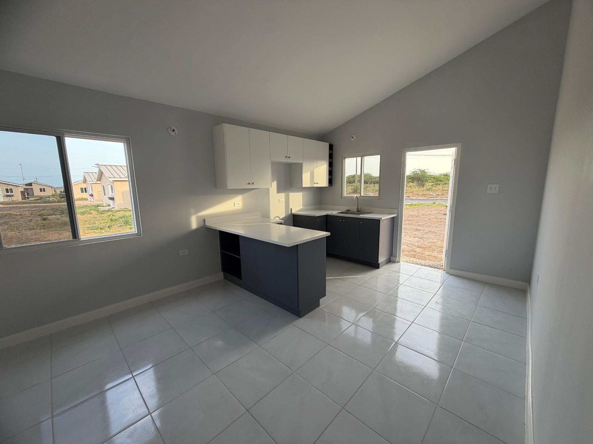 House For Rent: WHIM ESTATES, Old Harbour | $100,000 photo 6