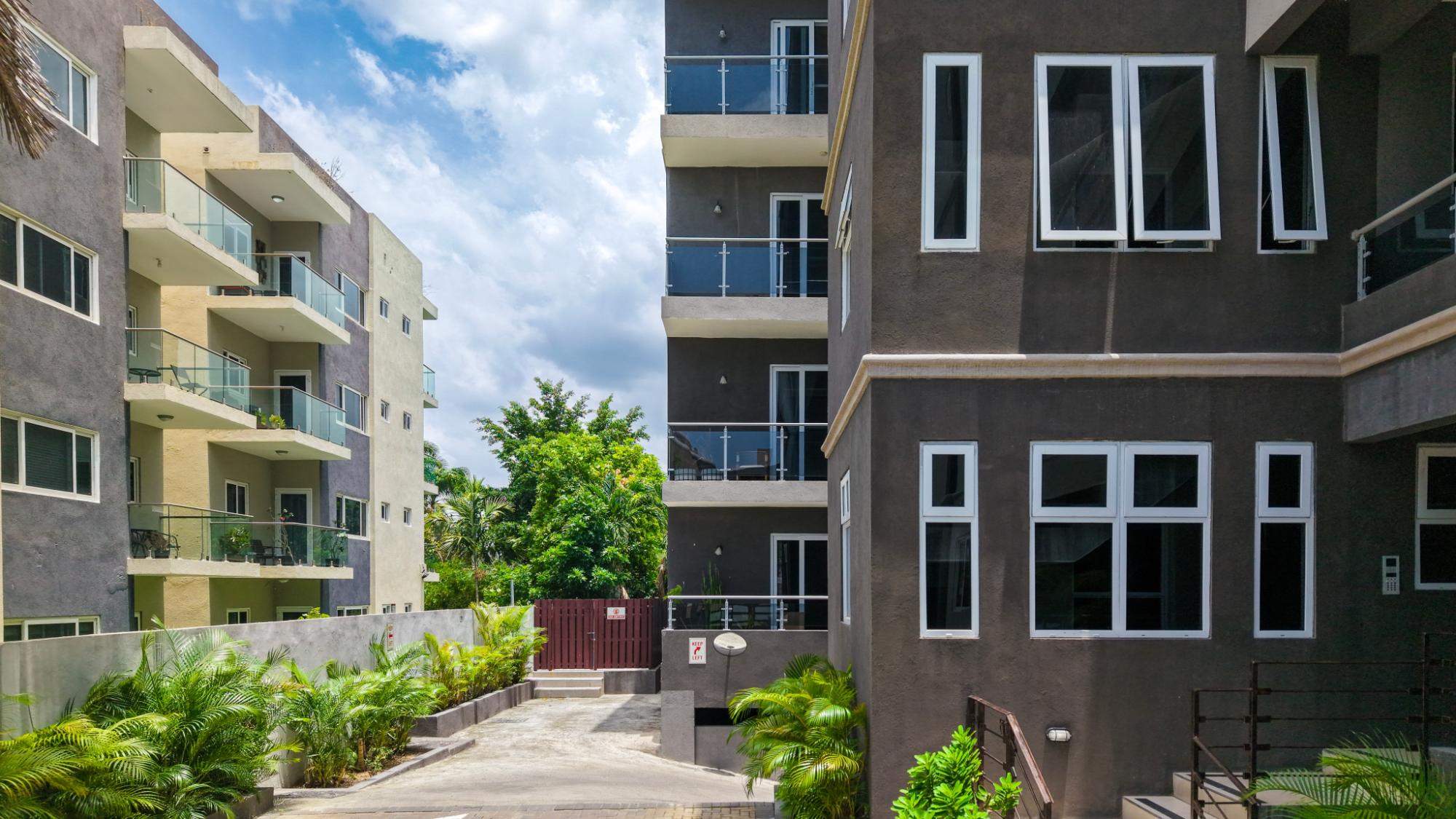Apartment For Sale: PADDINGTON TERRACE, Kingston 6 | $57,000,000 photo 3