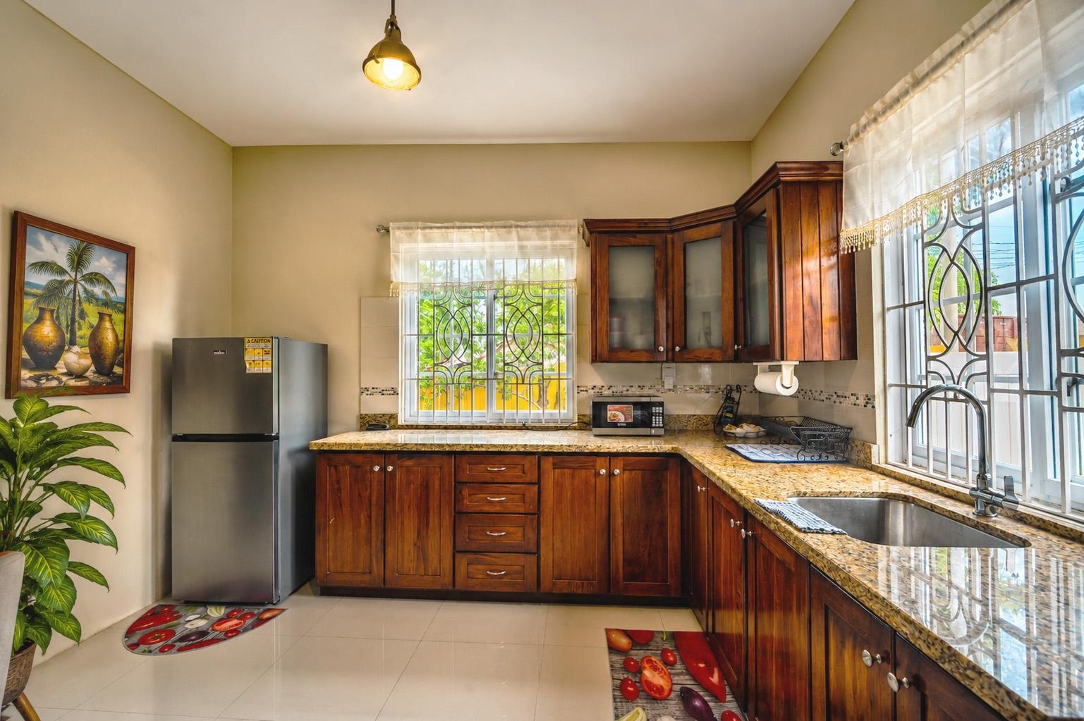 Townhouse For Rent: RETIREMENT ROAD, Burnt Ground | $2,000 photo 4