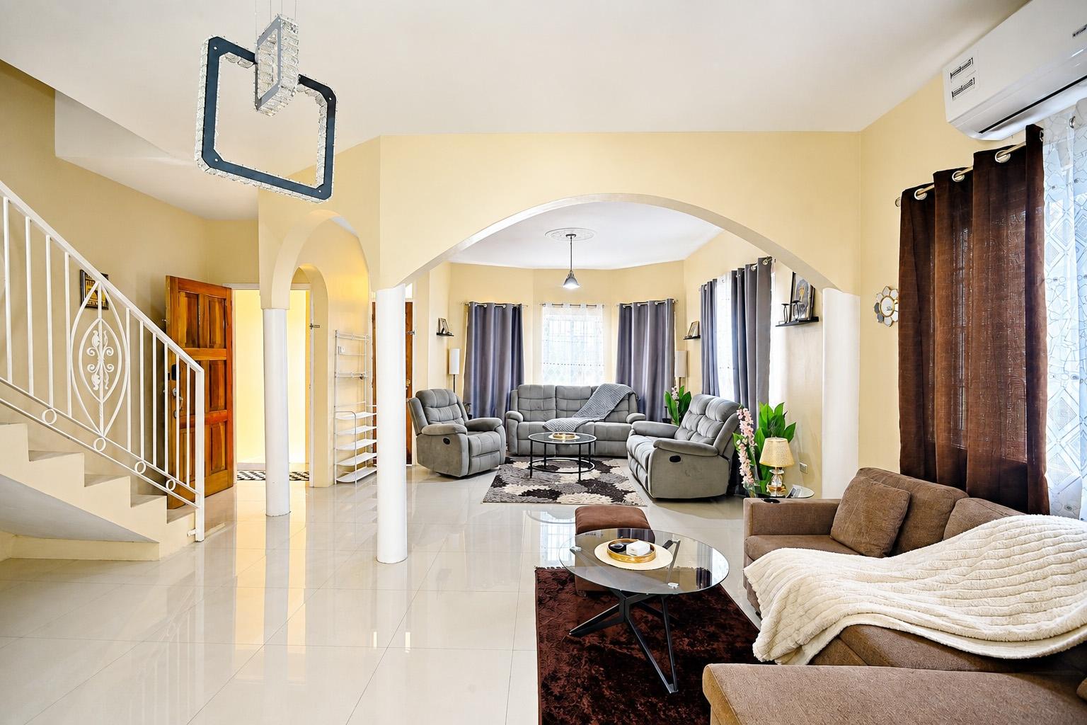 Townhouse For Rent: RETIREMENT ROAD, Burnt Ground | $2,000 photo 6