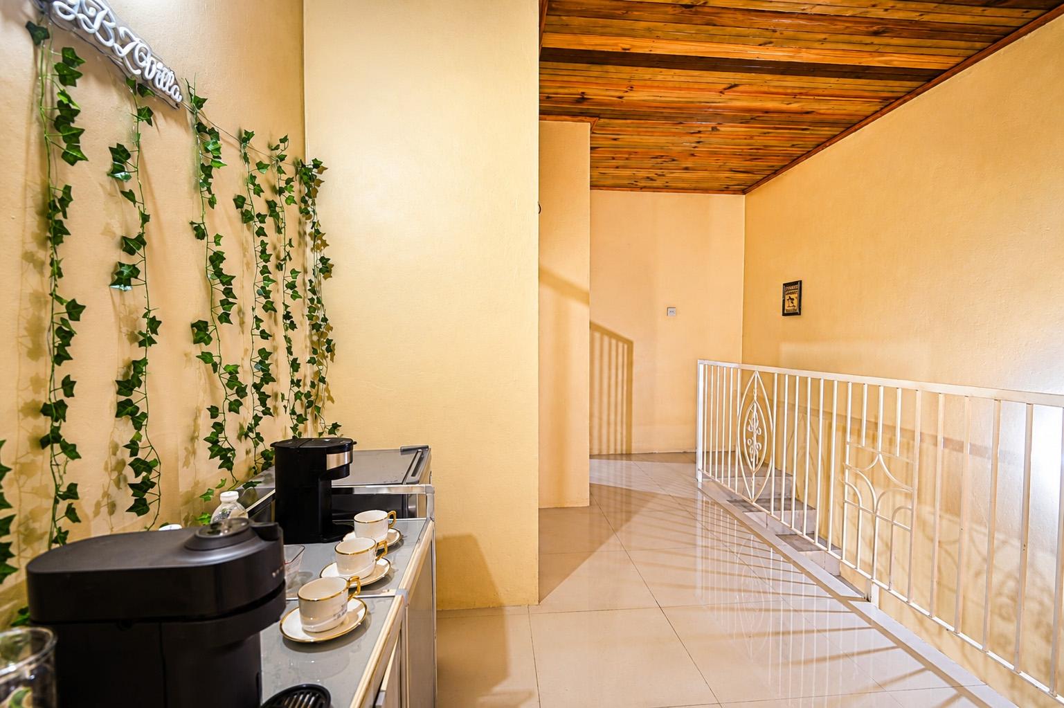 Townhouse For Rent: RETIREMENT ROAD, Burnt Ground | $2,000 photo 7