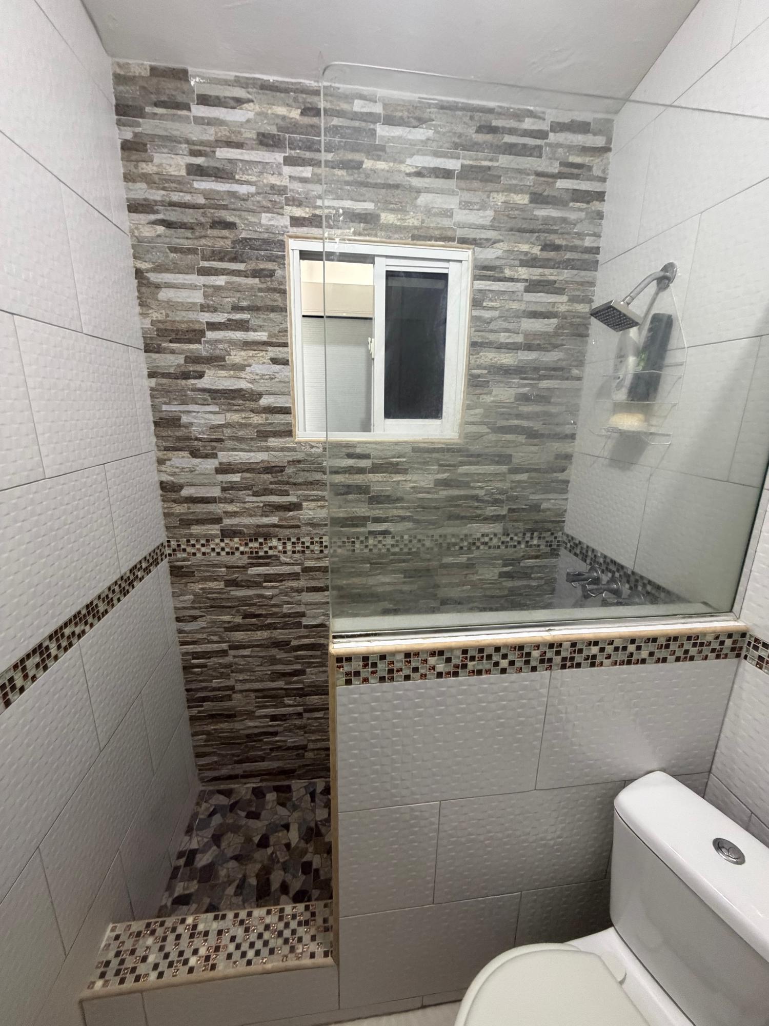 House For Sale: ANNIE BONNIE WAY, Hellshire Heights | $32,000,000 photo 17