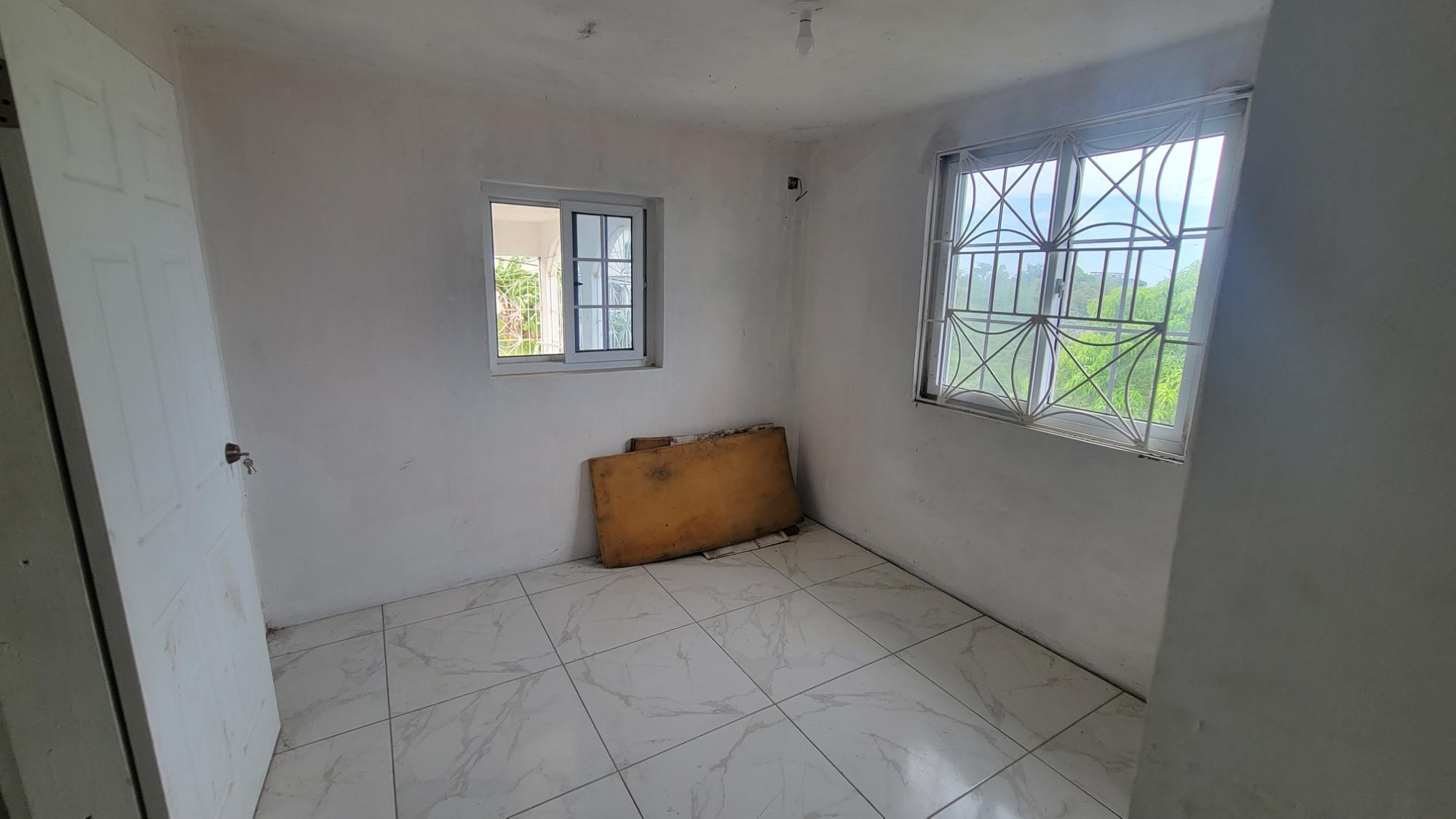 House For Sale: BALMORAL DRIVE, TOWER ISL, Tower Isle | $525,000 photo 5