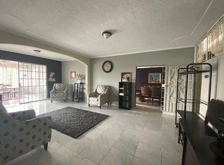 House For Rent: STIILLWELL ROAD, Kingston 8 | $5,000 photo 8
