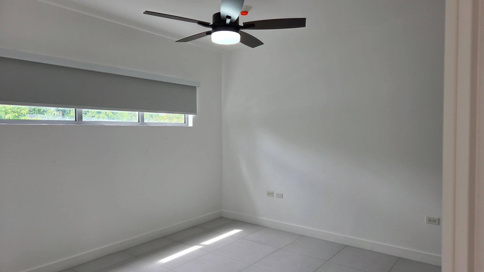 Apartment For Rent: 2 1/2 GRAHAM HEIGHTS, Kingston 6 | $1,500 photo 9