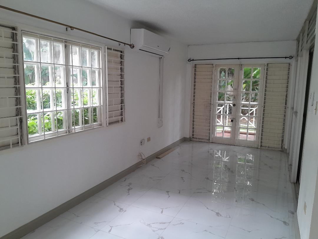 Apartment For Rent: SEAVIEW AVE, KINGSTON 6, Kingston 6 | $145,000 photo 4
