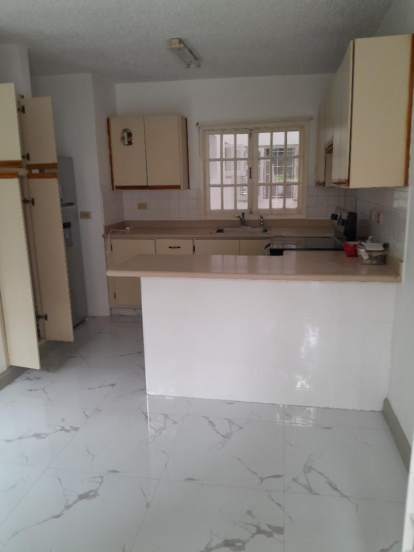 Apartment For Rent: SEAVIEW AVE, KINGSTON 6, Kingston 6 | $145,000 photo 5