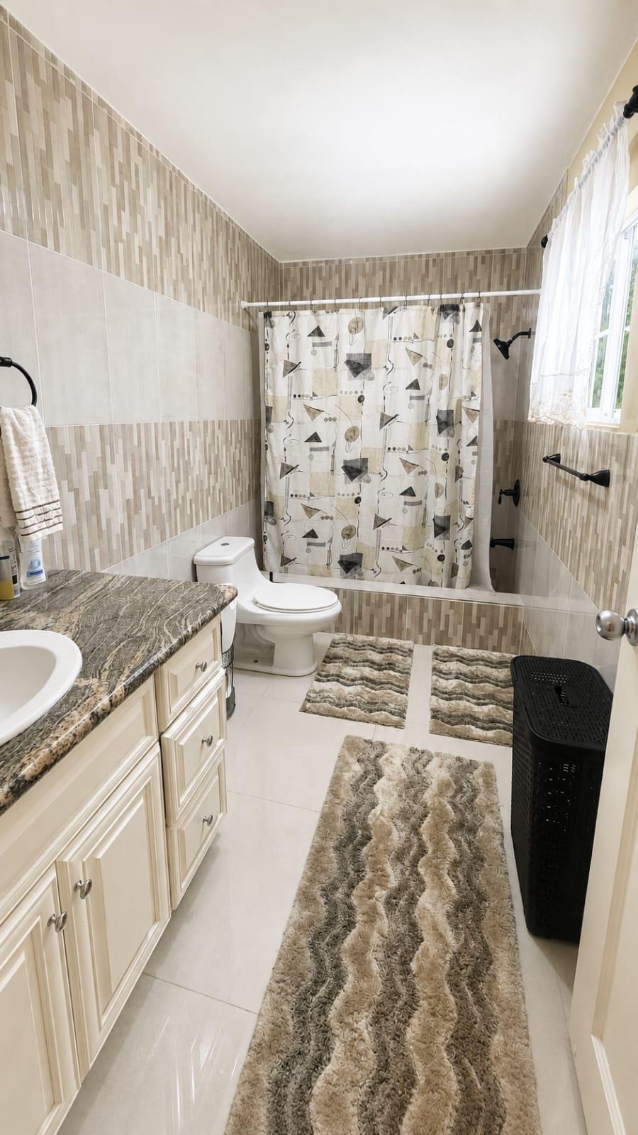 Apartment For Rent: FAIRVIEW DRIVE, WESTGATE, Westgate Hills | $110,000 photo 4