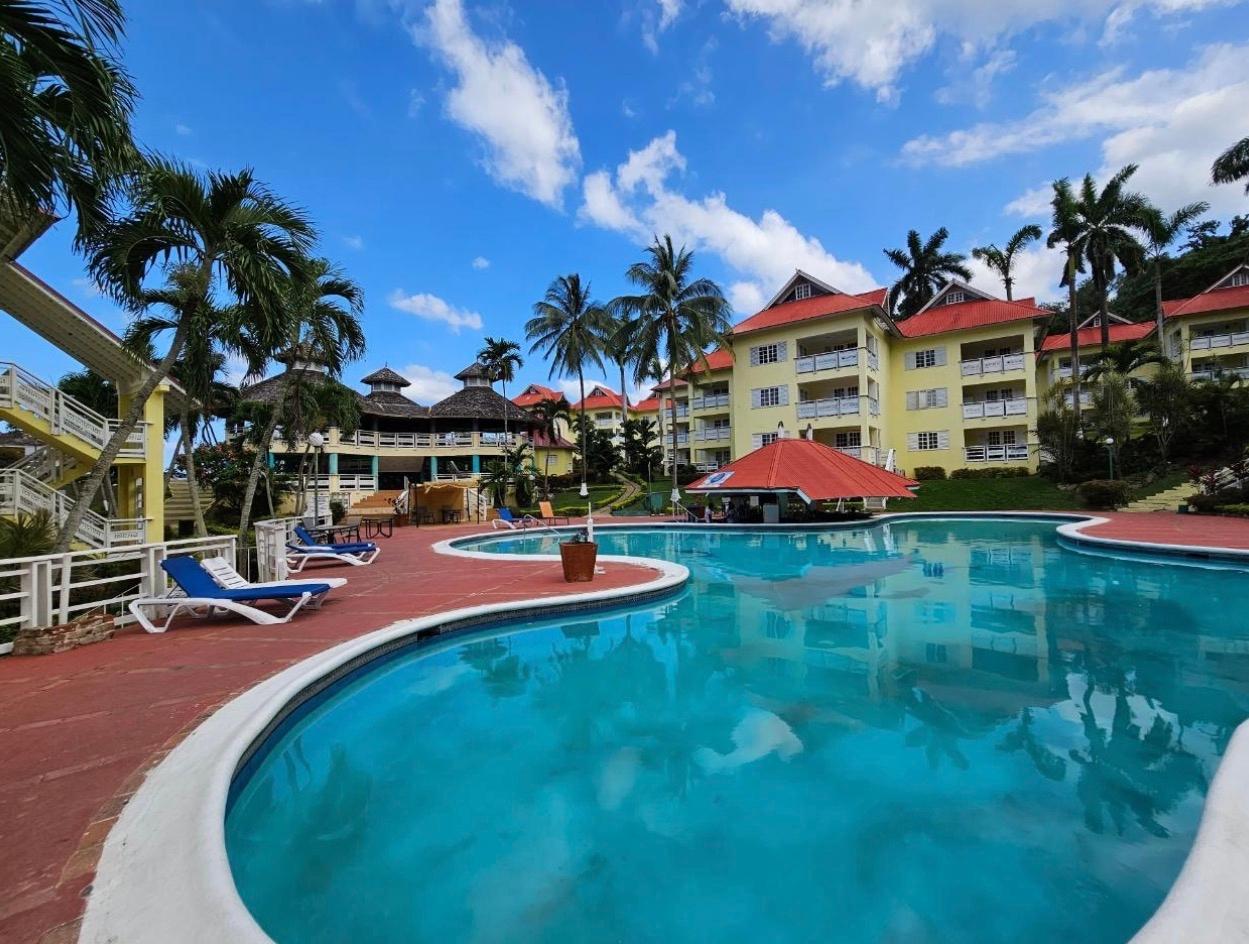 Apartment For Sale: DACOSTA DRIVE, OCHO RIOS, Ocho Rios | $300,000 photo 3
