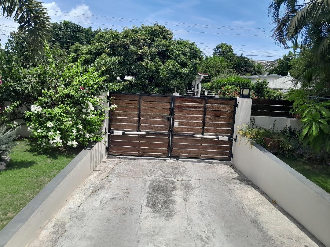 House For Sale: HALART DRIVE, Kingston 6 | $87,000,000 photo 3