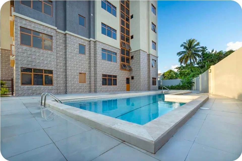 Apartment For Rent: 30 WELLINGTON DRIVE, Kingston 6 | $2,500 photo 2