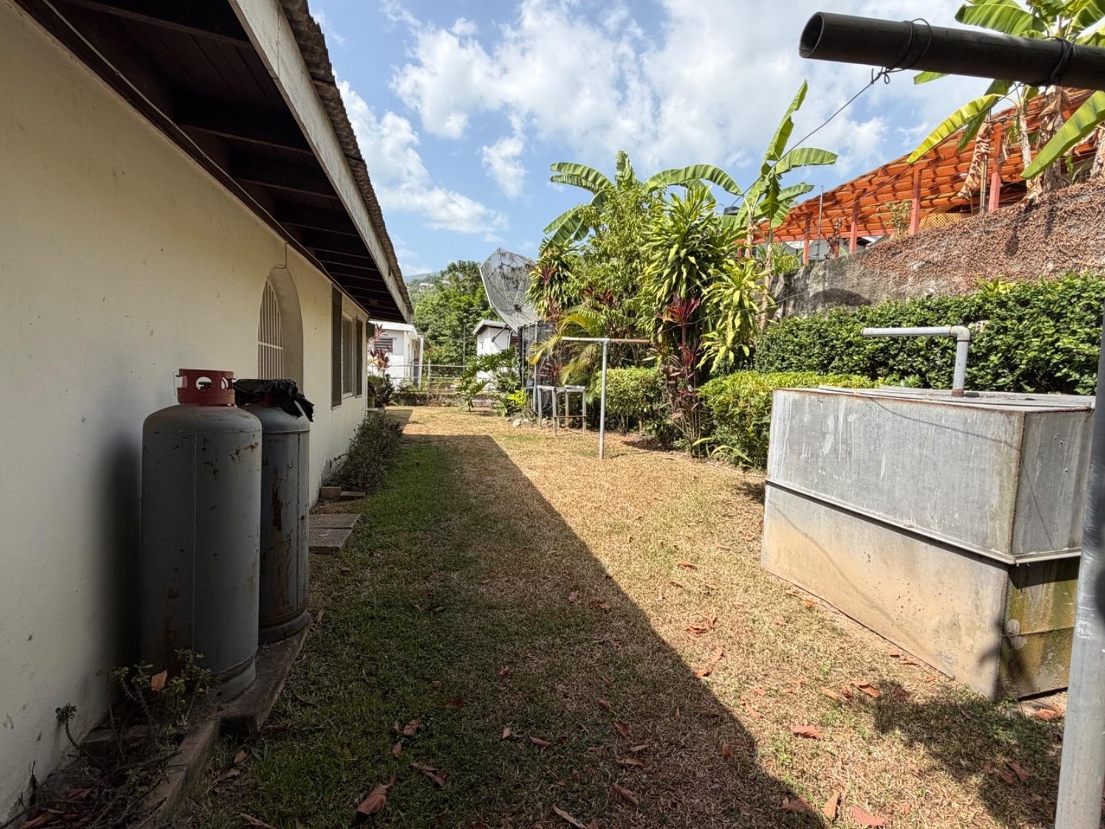 House For Sale: NORWAY TERRACE, Kingston 8 | $87,500,000 photo 13