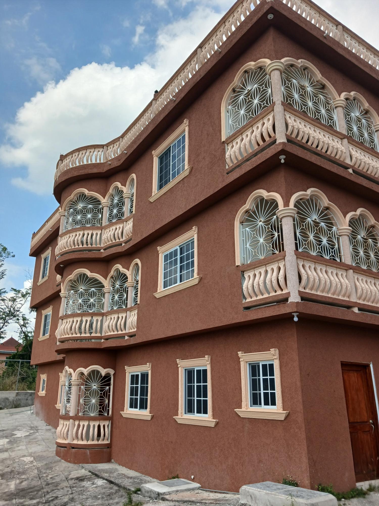 House For Rent: FAIRVIEW DRIVE, WESTGATE, Westgate Hills | $8,000 photo 2