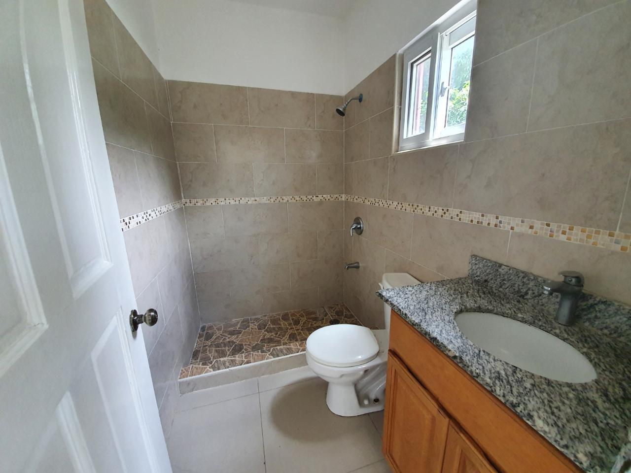 Apartment For Rent: SANDALE DRIVE, Kingston 8 | $145,000 photo 6