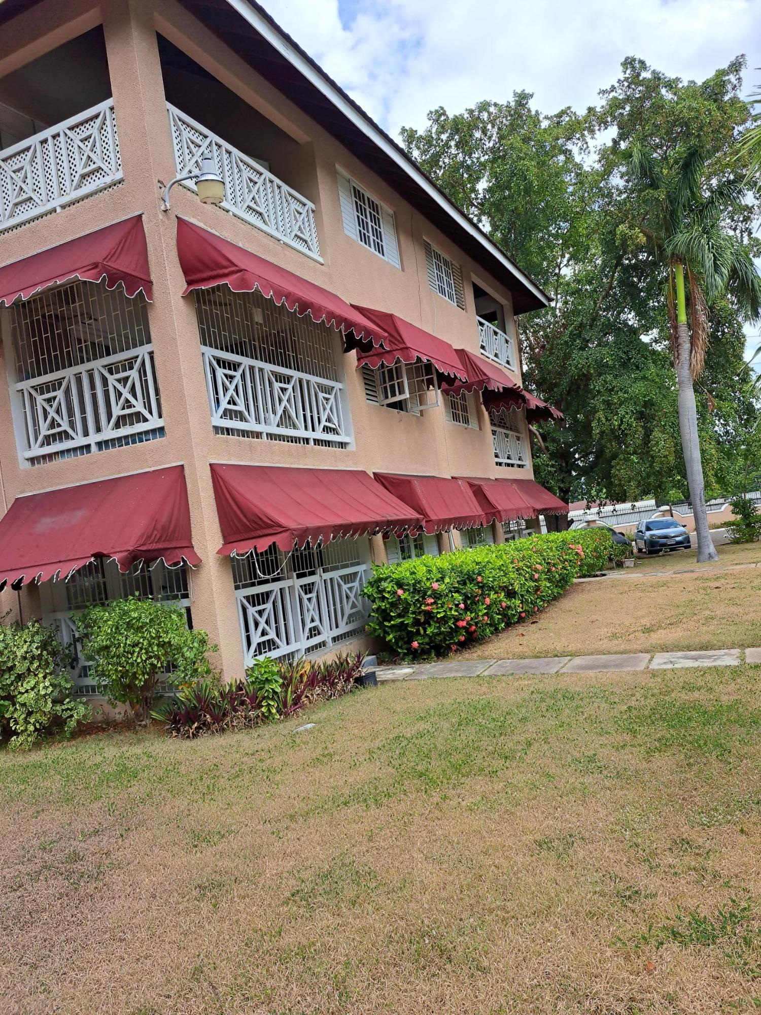 Apartment For Rent: KINGSWAY AVE, Kingston 10 | $260,000