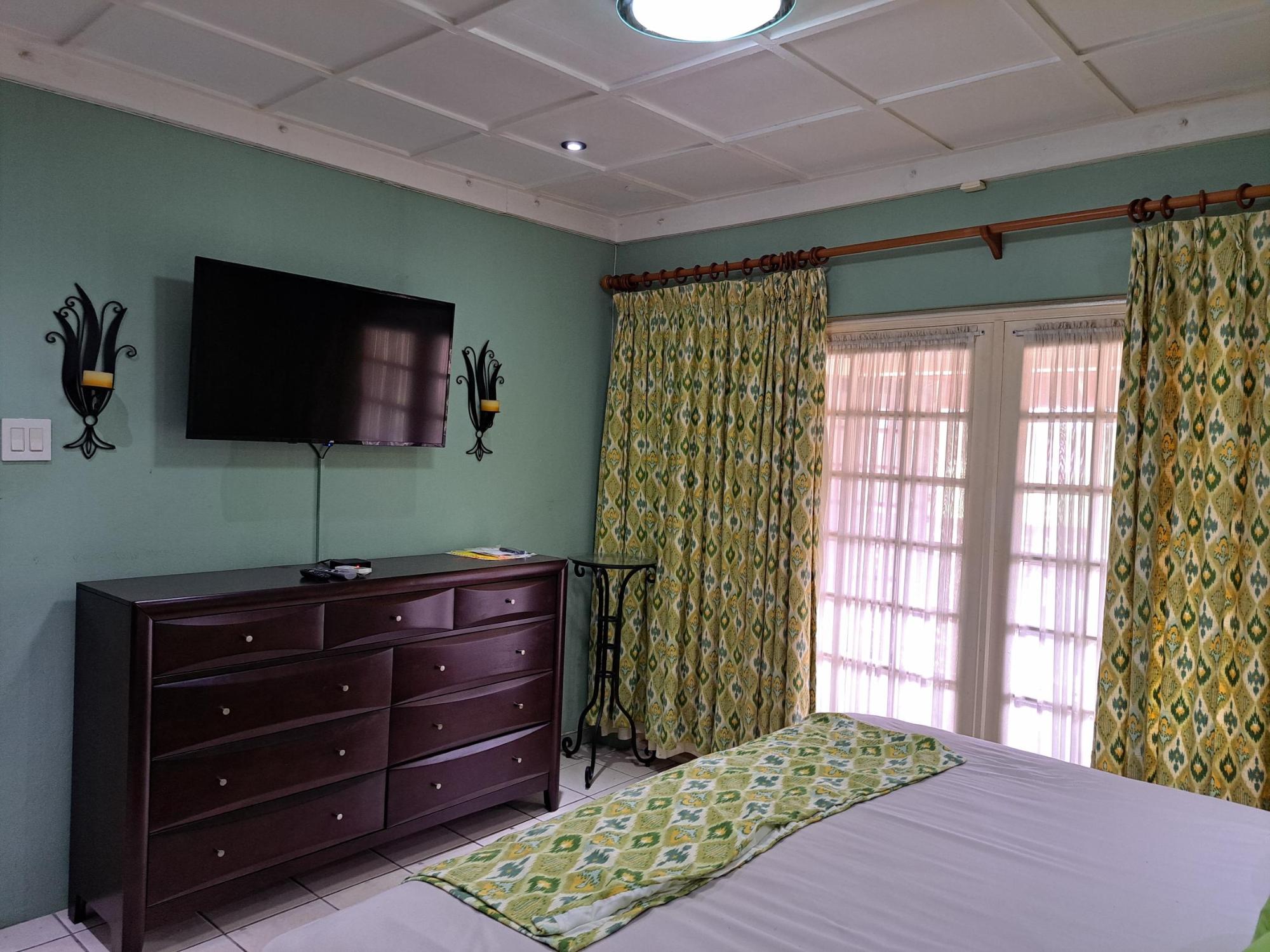 Apartment For Rent: KINGSWAY AVE, Kingston 10 | $260,000 photo 4