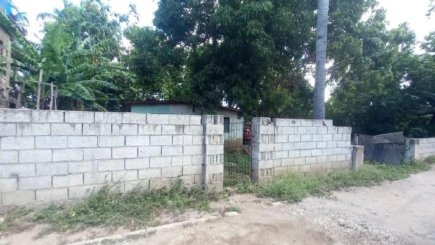 House For Sale: TYRALL HEIGHTS, Spanish Town | $10,000,000 photo 2