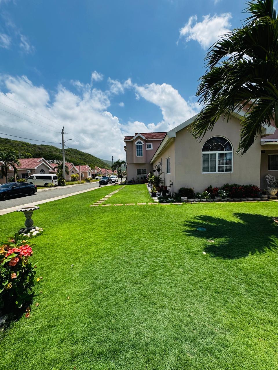 House For Sale: ARNOLD PALMER LOOP, Caymanas Estates | $69,000,000 photo 3